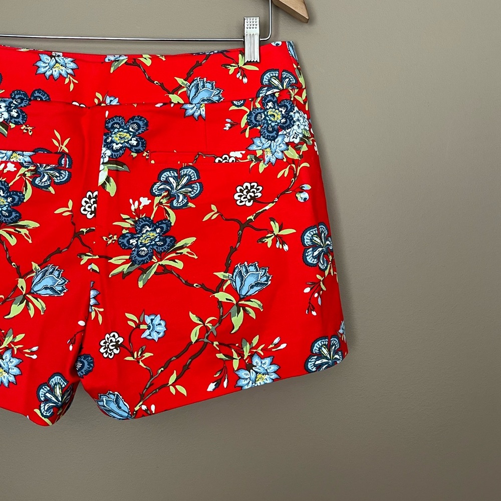 {LOFT} The Riviera Floral Short in Red - Womens 4 - Picture 6 of 9